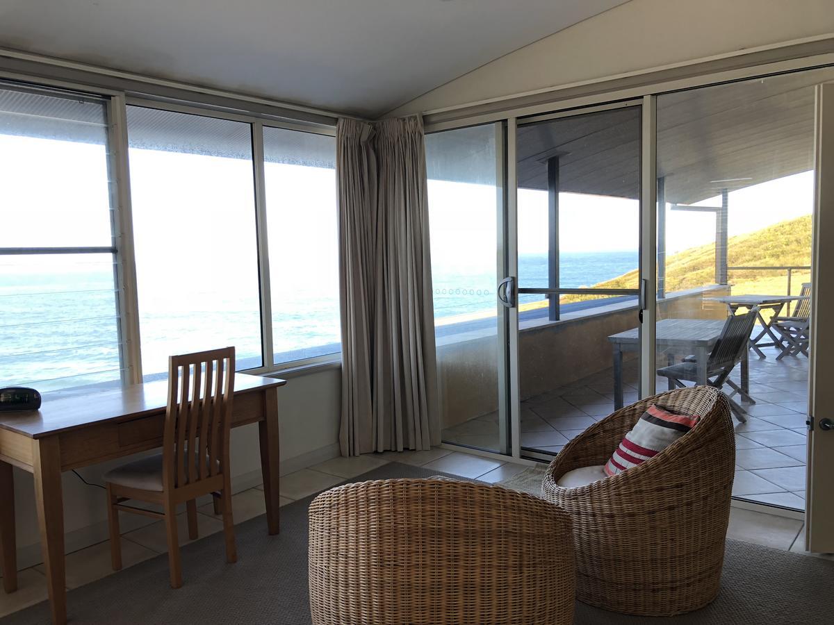 Oceanscape Luxury Beachfront Villas Scotts Head Zimmer foto